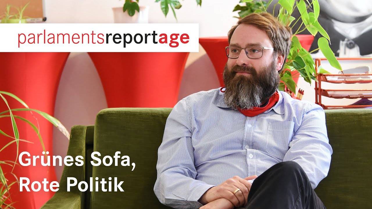 Grünes Sofa, Rote Politik - Die ParlamentsReportage mit Ralf Plötner
